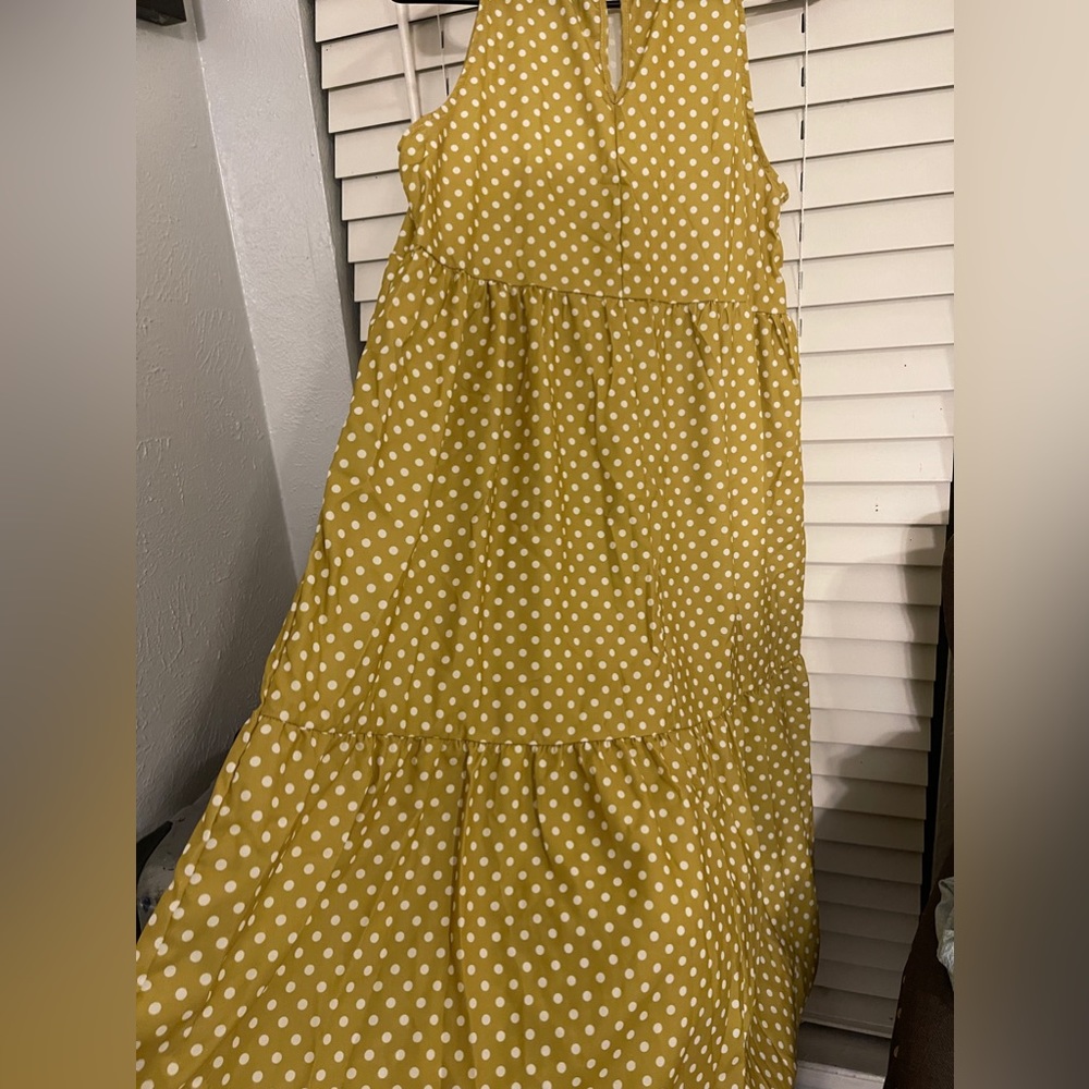 Polka dotted Midi Dress Green